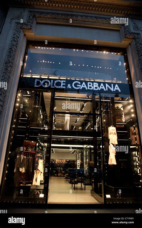 dolce gabbana garden ici paris|dolce gabbana paris montaigne.